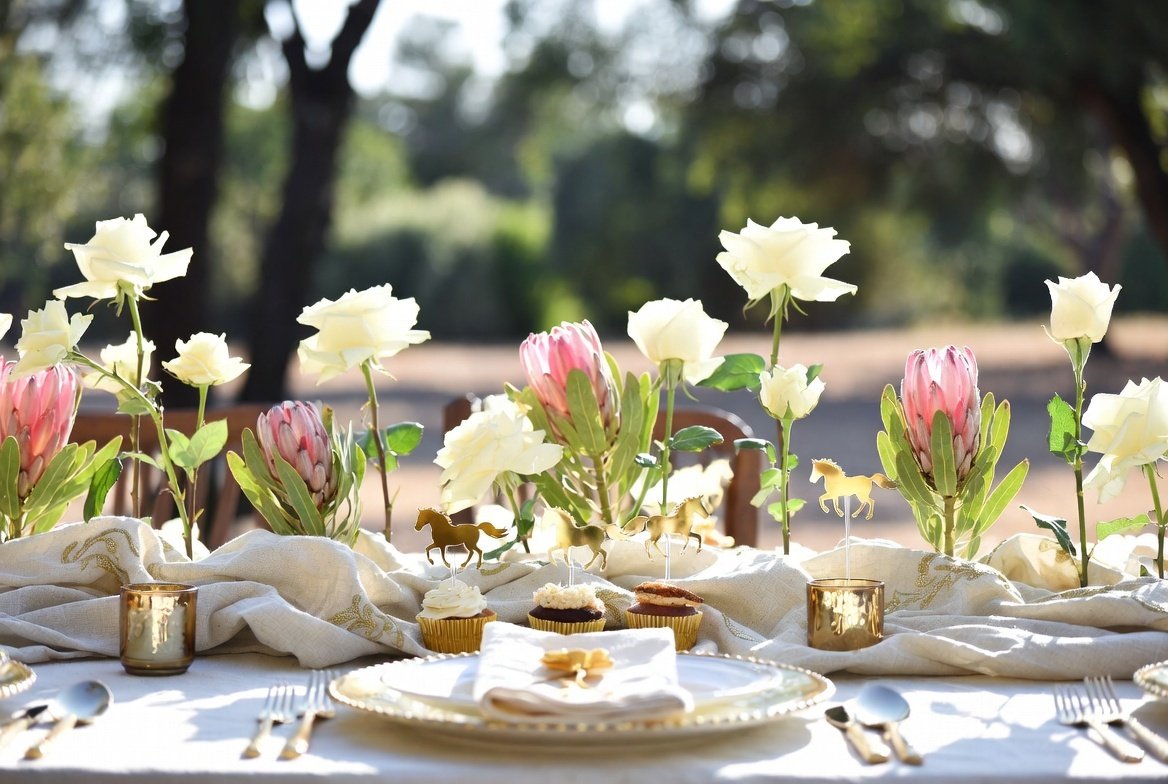 Classic elegant rose and gold table setting